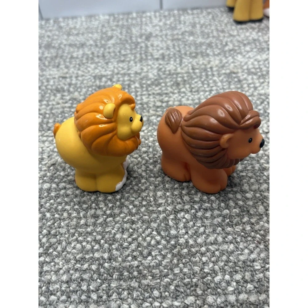 Fisher Price Little People Noah's Ark‎ Animals Including Noah And Wife Great Lot